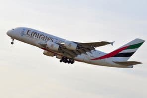 एमिरेट्स एयरलाइंस एयरबस A380-800 विमान